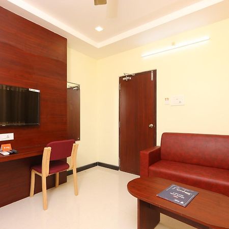 Oyo 15115 Hotel Ramcharan Residency Tirupati Luaran gambar
