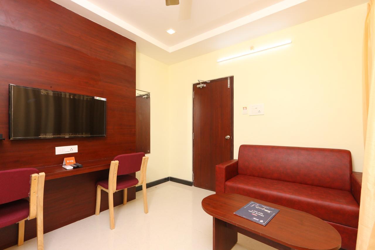 Oyo 15115 Hotel Ramcharan Residency Tirupati Luaran gambar