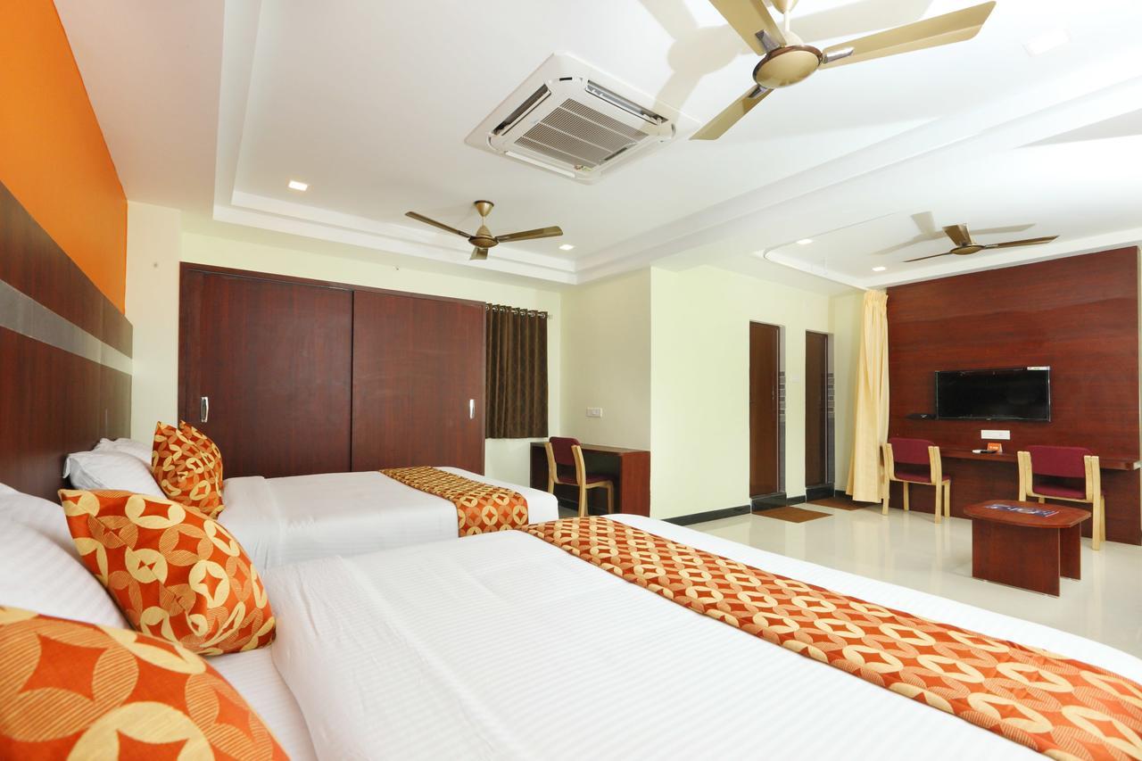 Oyo 15115 Hotel Ramcharan Residency Tirupati Luaran gambar