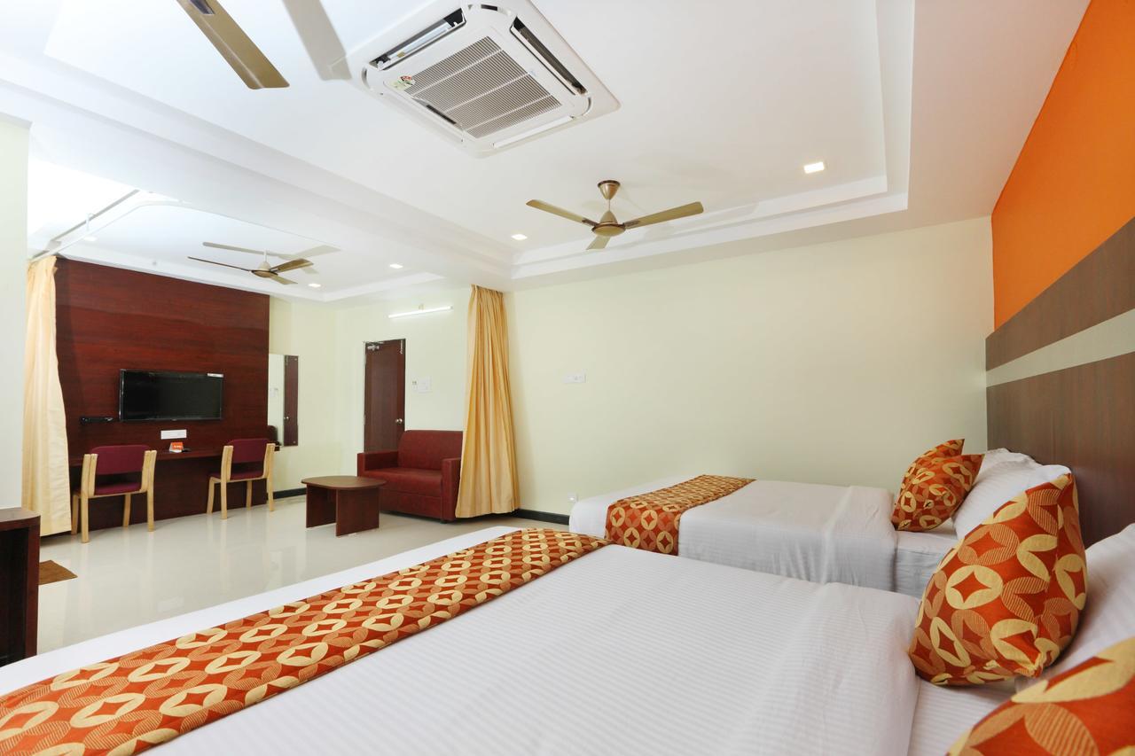 Oyo 15115 Hotel Ramcharan Residency Tirupati Luaran gambar