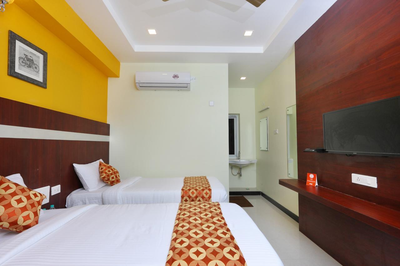 Oyo 15115 Hotel Ramcharan Residency Tirupati Luaran gambar