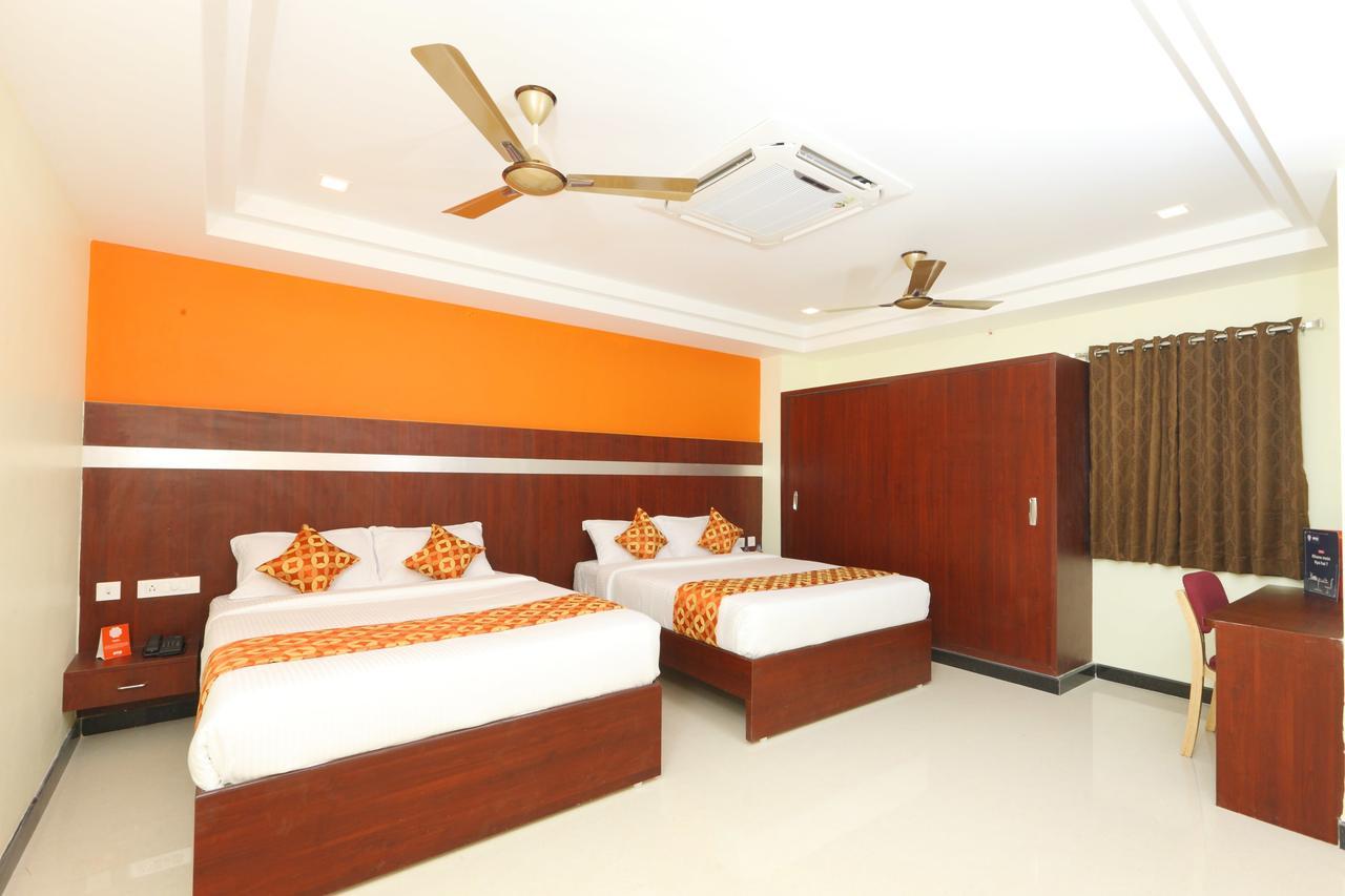 Oyo 15115 Hotel Ramcharan Residency Tirupati Luaran gambar
