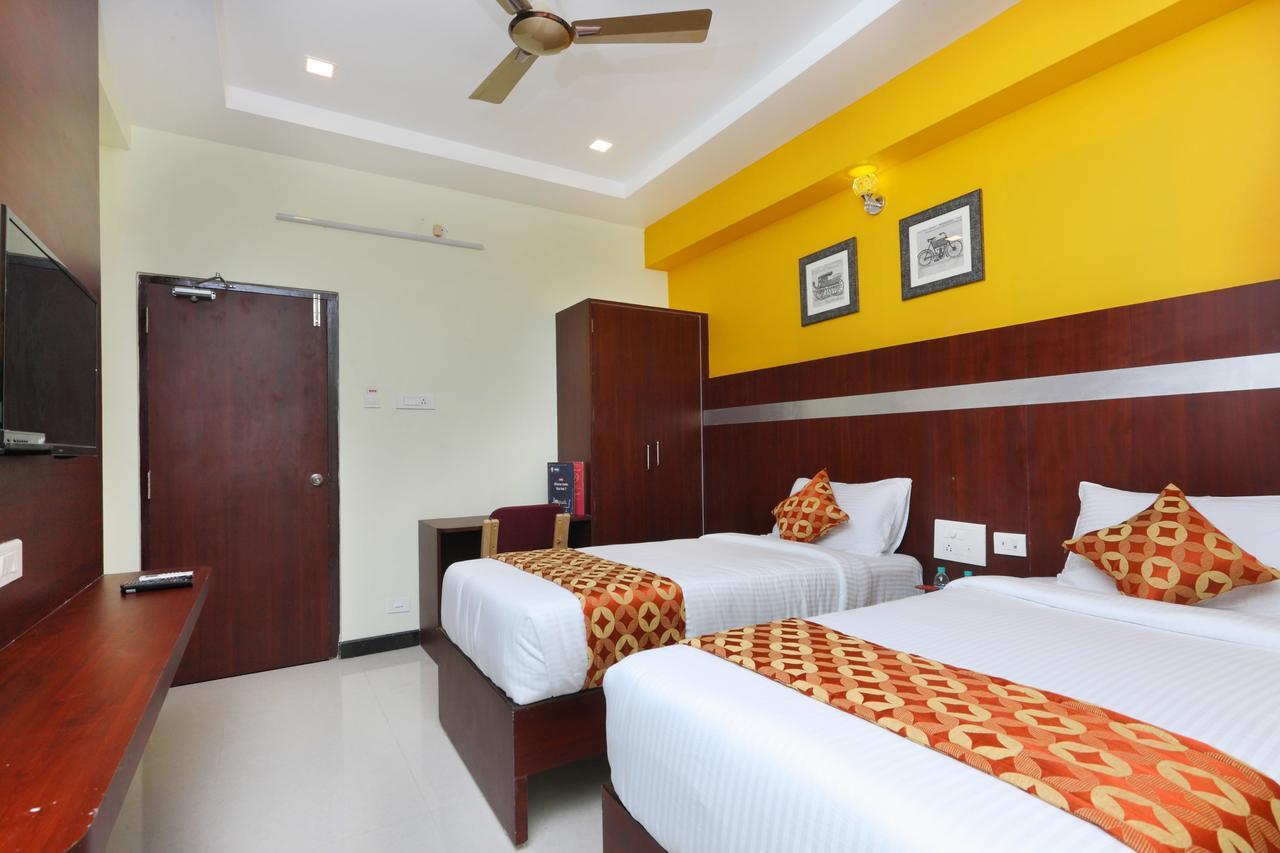 Oyo 15115 Hotel Ramcharan Residency Tirupati Luaran gambar