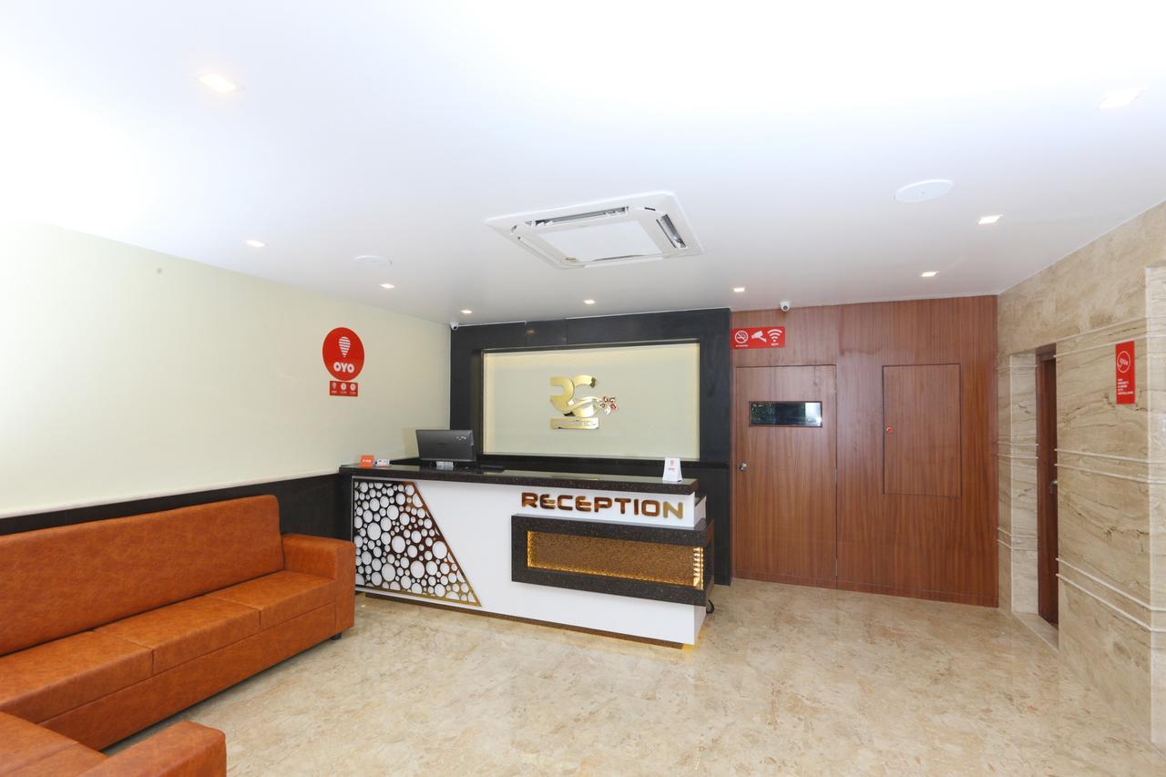 Oyo 15115 Hotel Ramcharan Residency Tirupati Luaran gambar