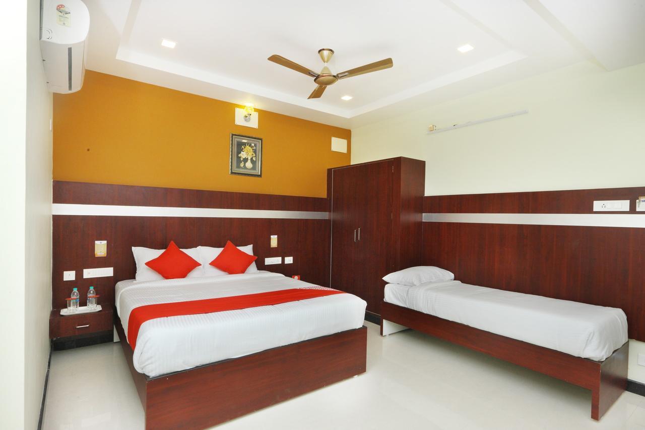 Oyo 15115 Hotel Ramcharan Residency Tirupati Luaran gambar