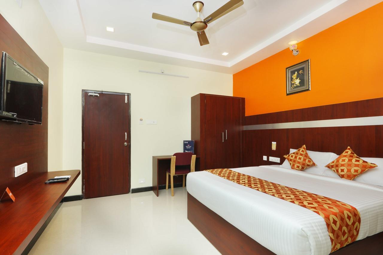 Oyo 15115 Hotel Ramcharan Residency Tirupati Luaran gambar